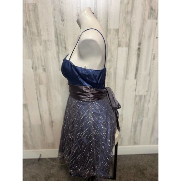 Blue Formal dress - Picture 2 of 4